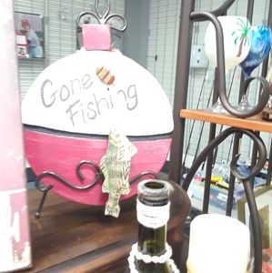 Handmade and painted "Gone fishing" sign
